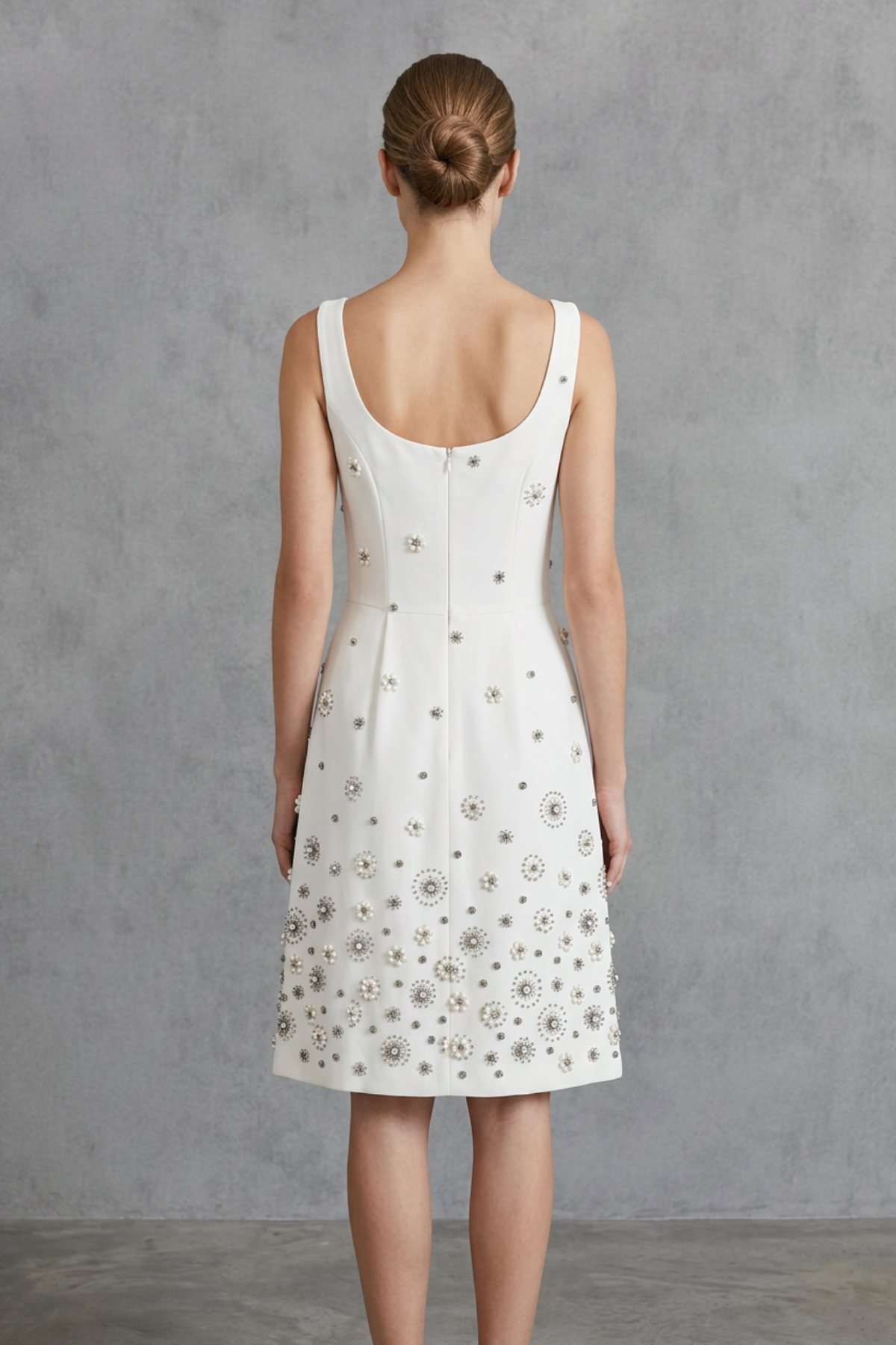 Vestido con pedrería – color marfil | Talla 6