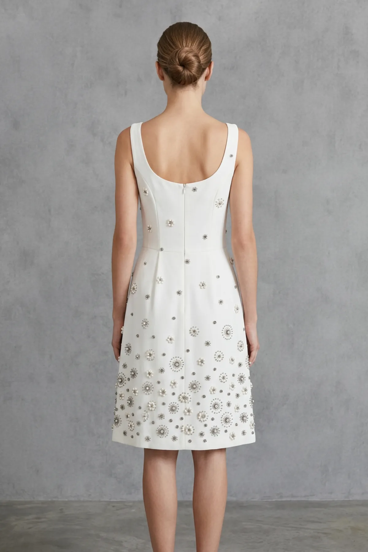 Vestido con pedrería – color marfil | Talla 6