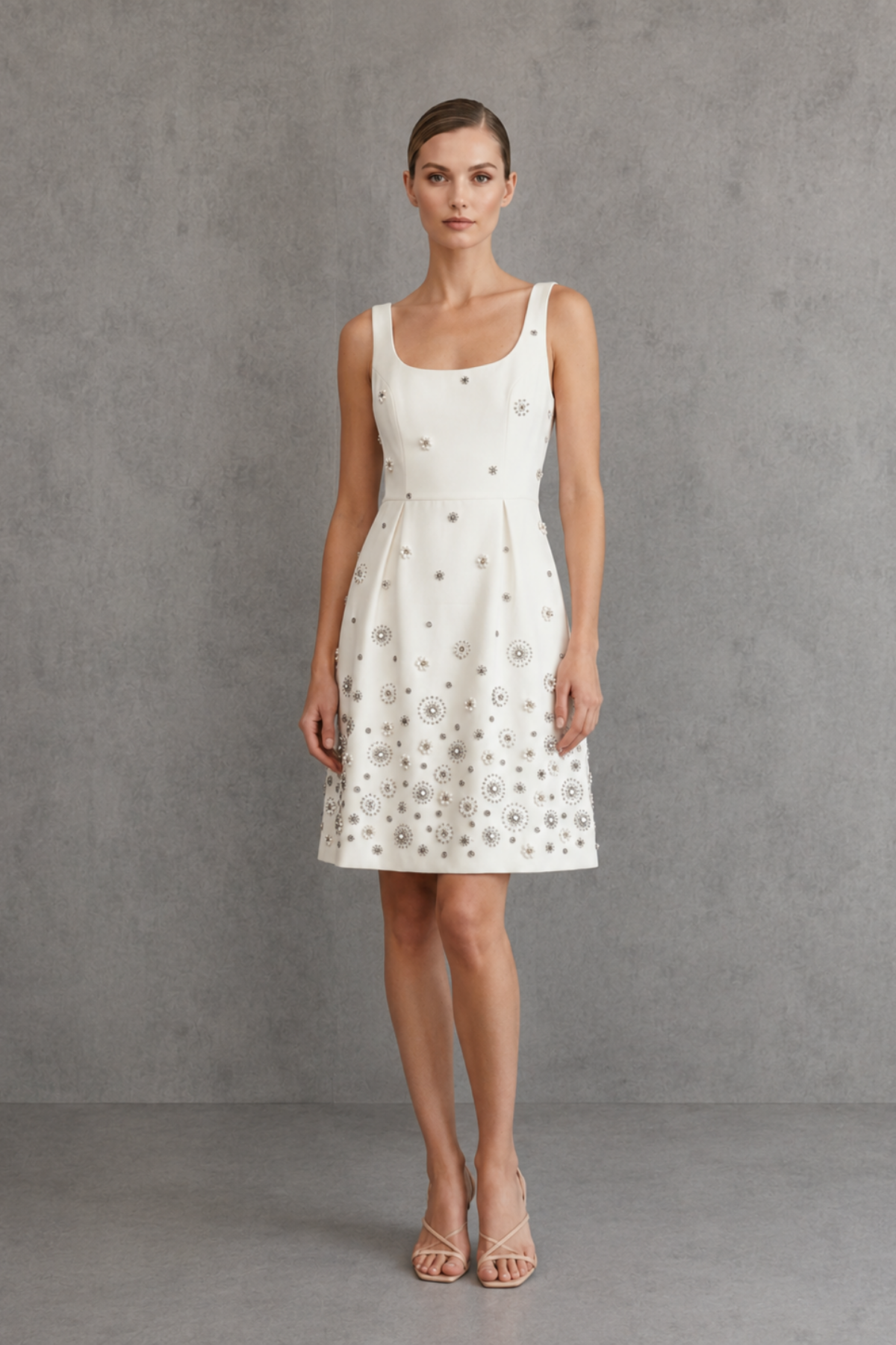 Vestido con pedrería – color marfil | Talla 6