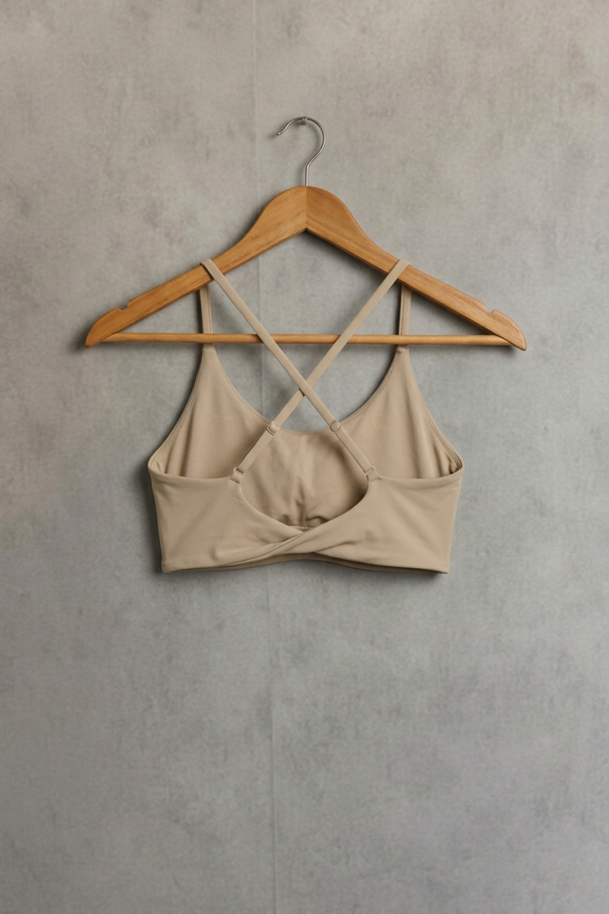 Crzyoga Butterluxe Twist Cross Back Sports Bra - Oak | Talla M