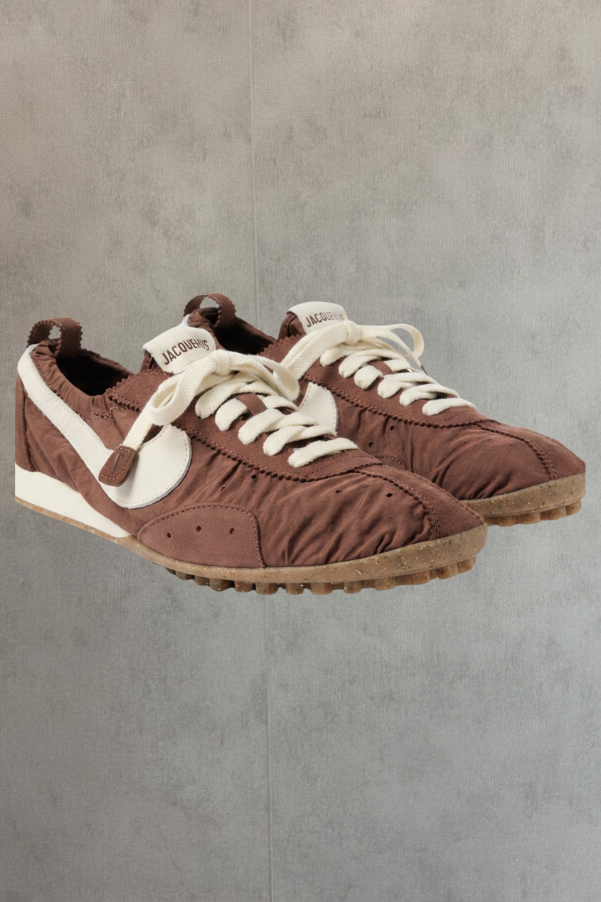 Zapatos Jacquemus + Nike - Medium Brown | Talla 8.5